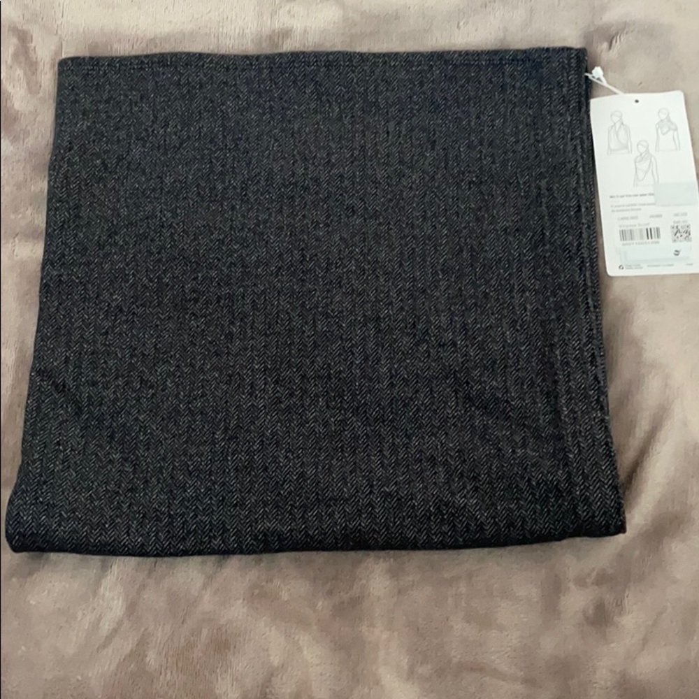 Lululemon Vinyasa Scarf NWT